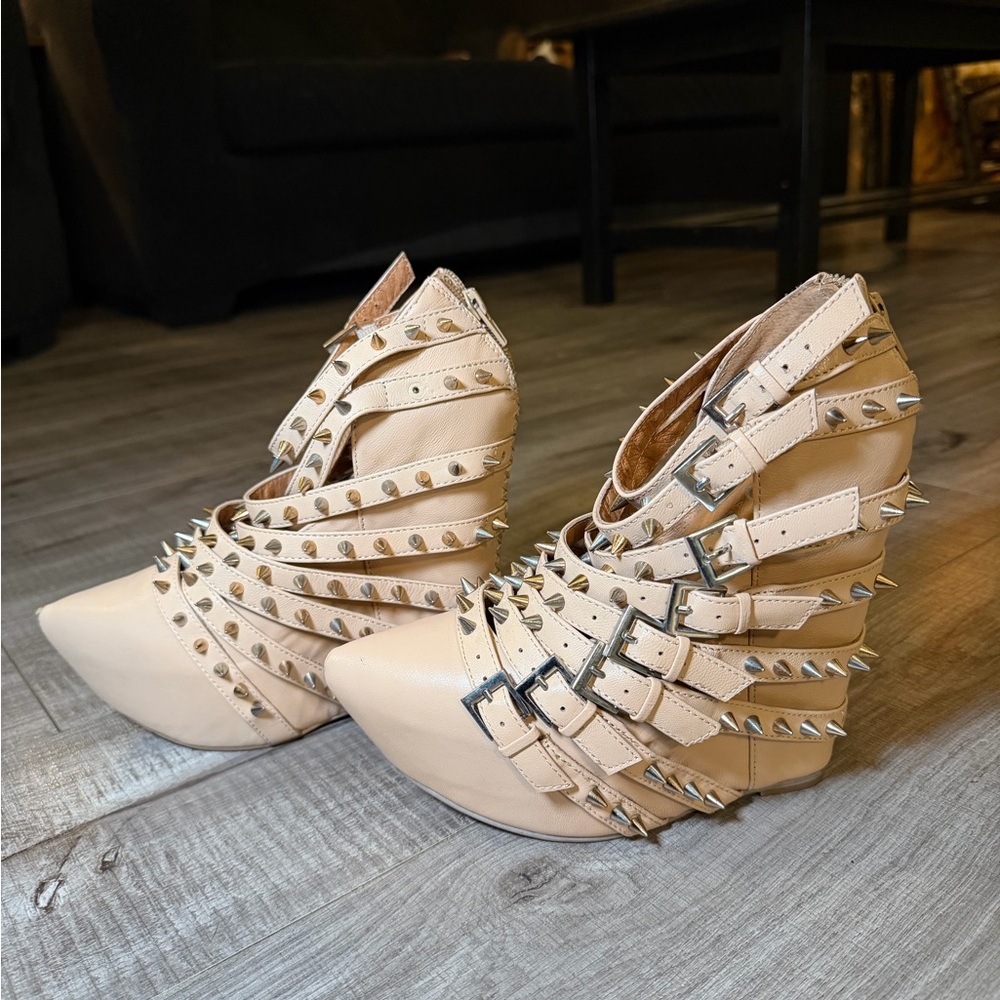 Jeffrey Campbell Zip 2 Stud Spiked Wedges
Size 7